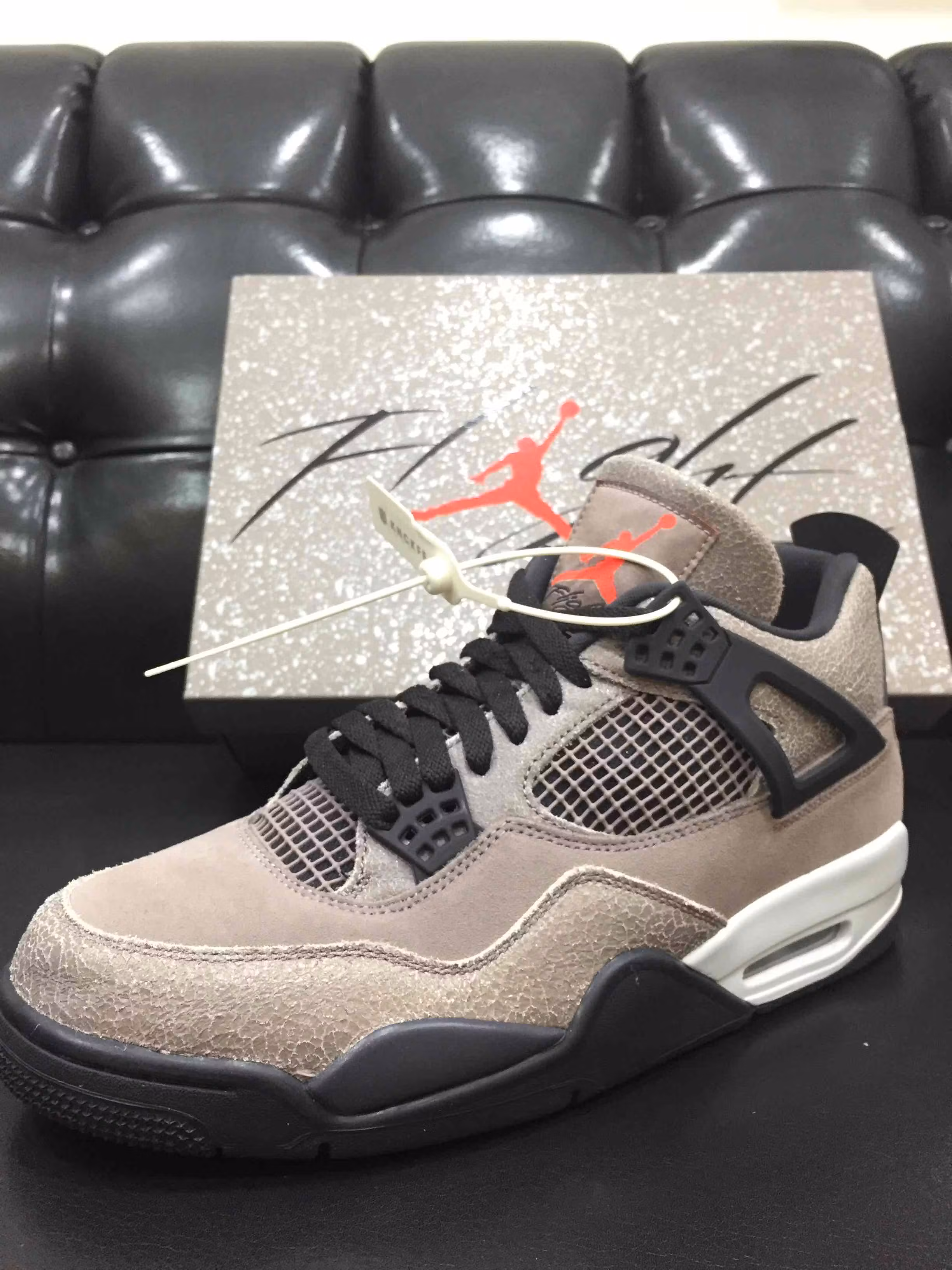Air Jordan 4 Retro 'Taupe Haze' DB0732-200 Air Jordan 4 Retro 'Taupe Haze' DB0732-200